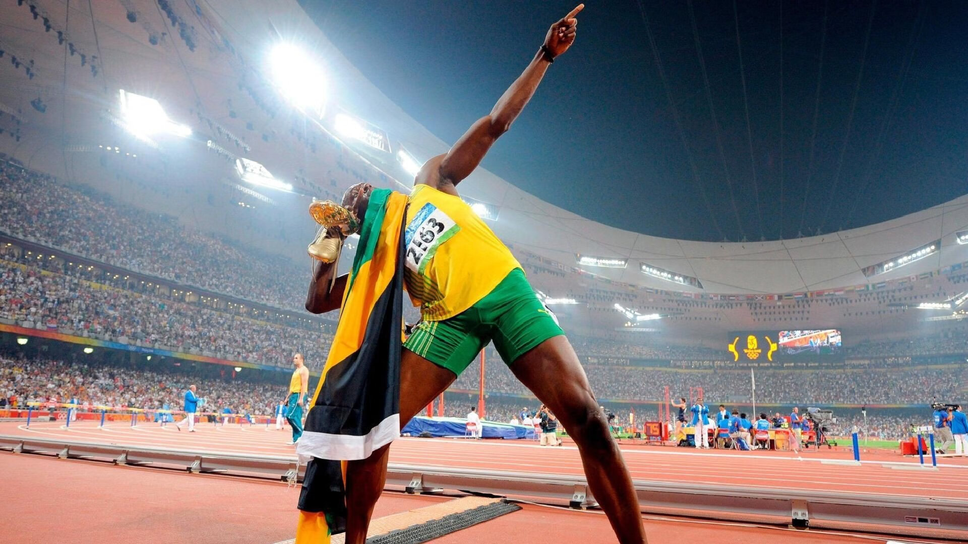 开云体育app-世界田径：肯尼亚跑者屡破纪录，赛场火爆！，肯尼亚长跑冠军